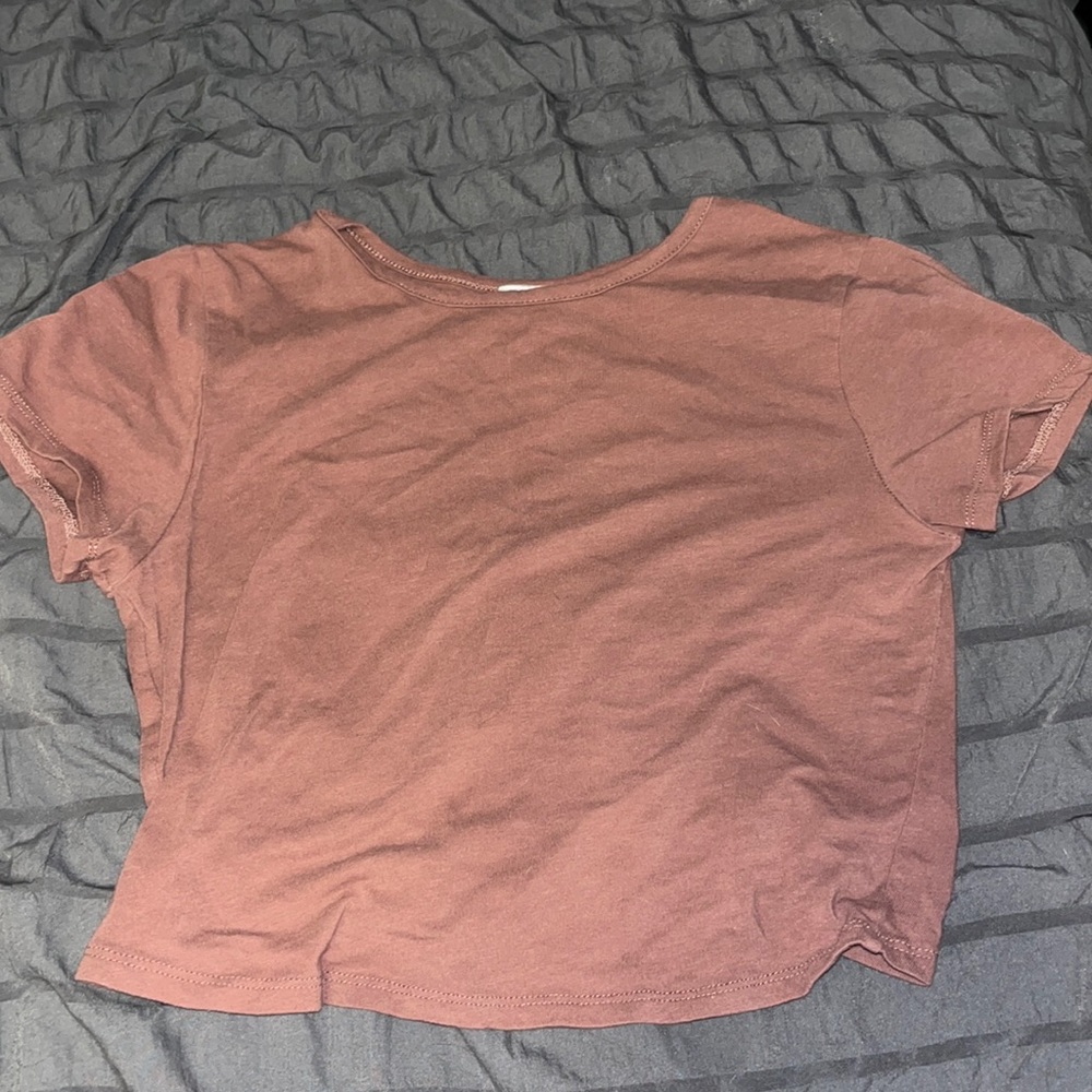 crop top t-shirt